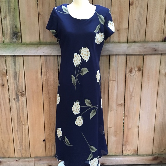 Jessica Howard Dresses & Skirts - Jessica Howard Petite Maxi Floral Dress EUC